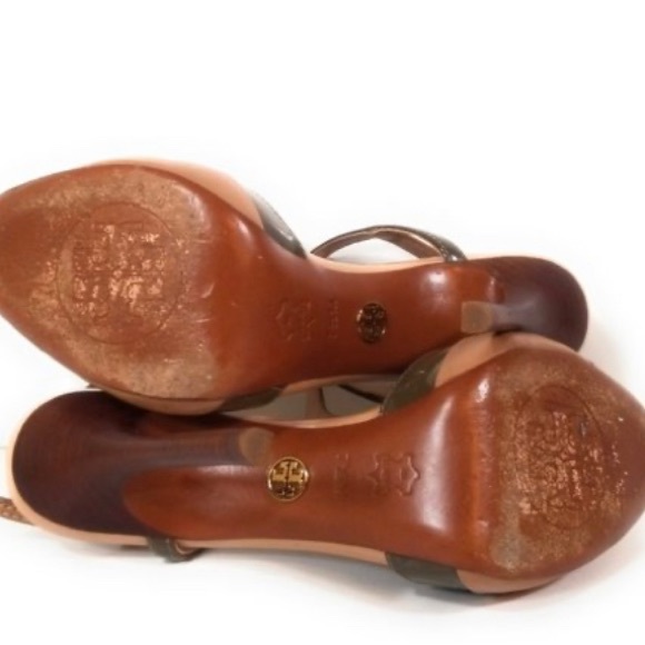 ToryBurch size 7.5 strappy LEXA shoe.Patent leather tricolored neutral tones. - Picture 5 of 6